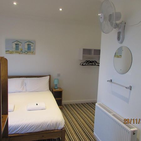 Charlotte Guest House Weymouth Extérieur photo